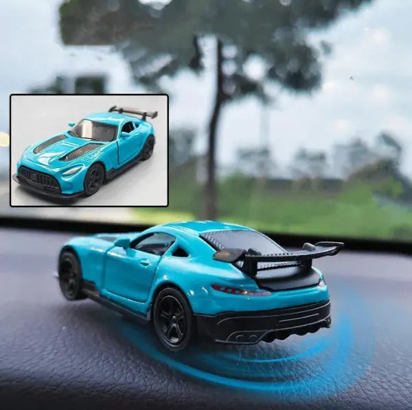 Moody Driftcar Dashboard Ornament – Dynamic Drifting Action for Car Enthusiasts 2