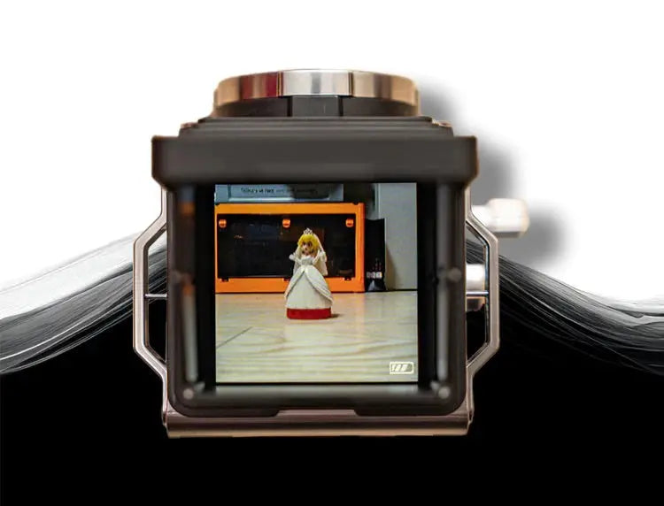 Retro Dual Reflex Camera with CCD Technology for Stunning Photography 2